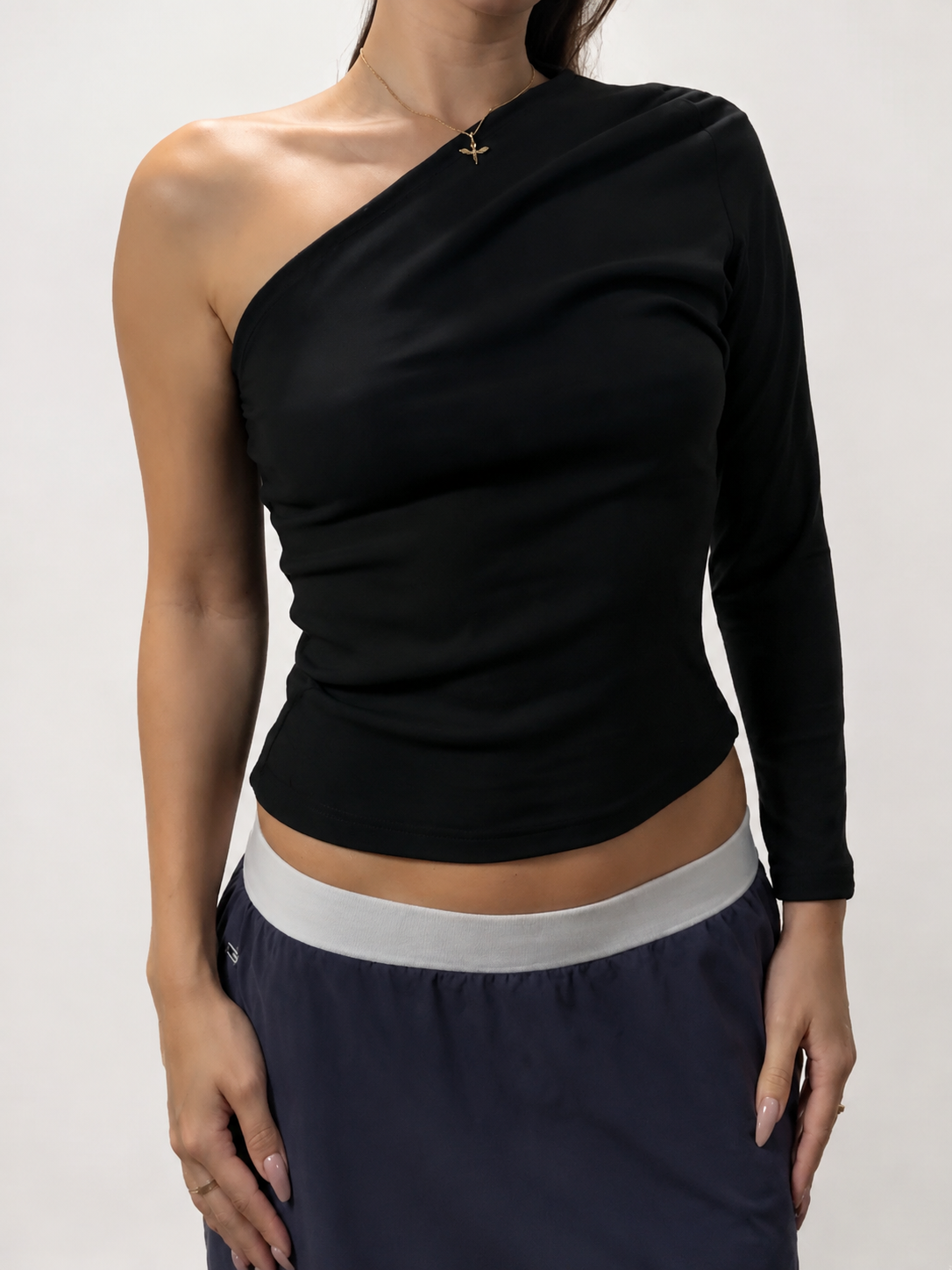 Pretty Little Thing Asymmetric Shoulder Top