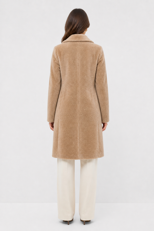 Hugo Coat