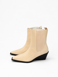 Pretty Little Thing Boots